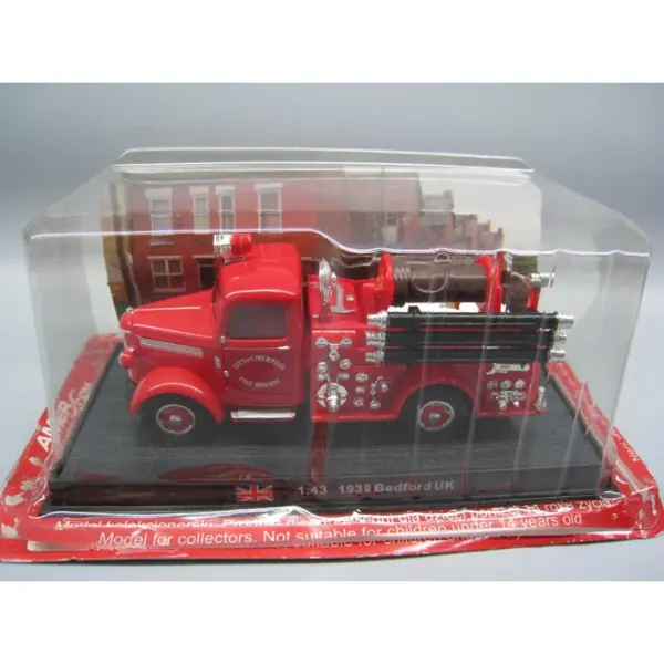 1:43 Scale 1939 Bedford UK Fire Truck Model - Image 6