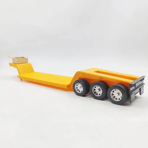1:32 Scale Plastic Truck Trailer Model Accessory - Image 3