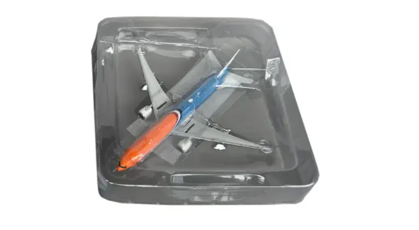 KLM B777-300ER Diecast Aircraft Model 1:400 - Image 6