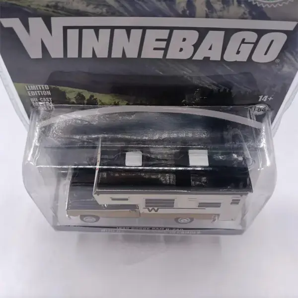 1:64 Scale 1990 RAE D-250 Diecast Model - Image 5