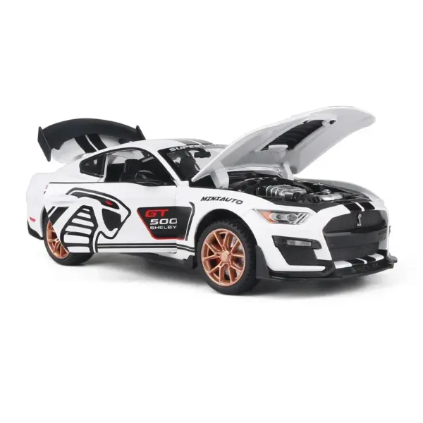 1:24 Ford Mustang Shelby GT500 Diecast Model - Image 14