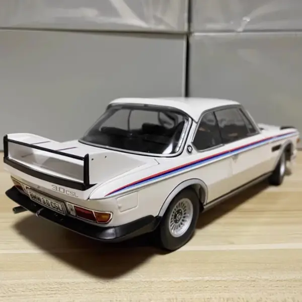Diecast 1:18 BMW 3.0 CSL E9 Model - Image 2