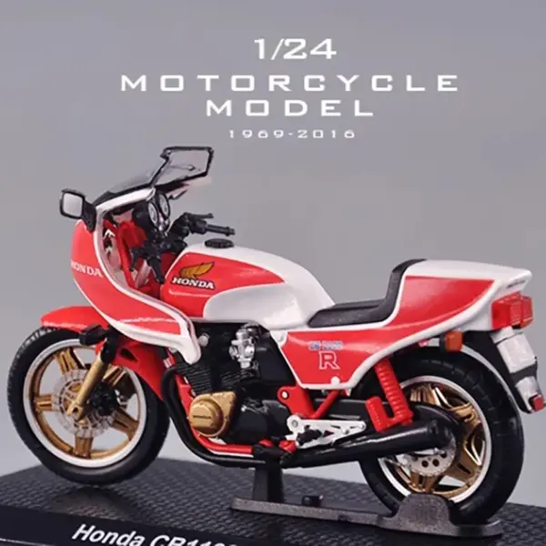 1:24 Scale Plastic CB1100R Motorcycle Model - Image 2