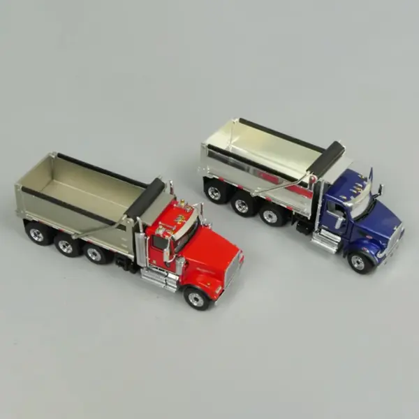 1:50 Scale Diecast Western Star 4900 Model - Image 5