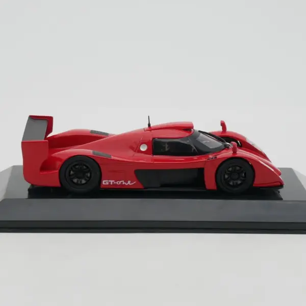 Toyota GT1 GT-One 1:43 Scale Diecast Model - Image 2