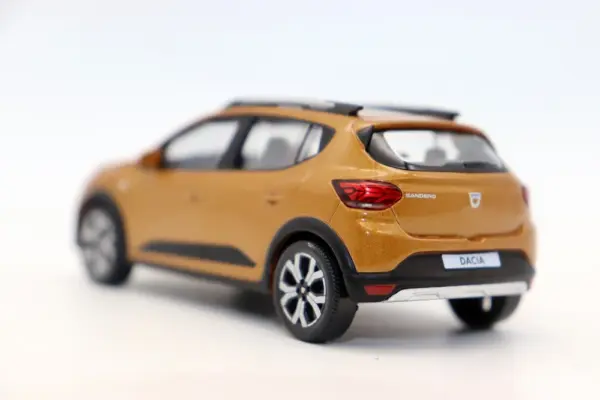 Dacia Sandero Stepway 2021 Diecast Model 1/43 - Image 5