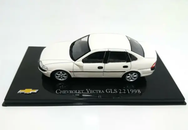 Chevrolet Vectra GLS 2.2 1998 Diecast Model - Image 5