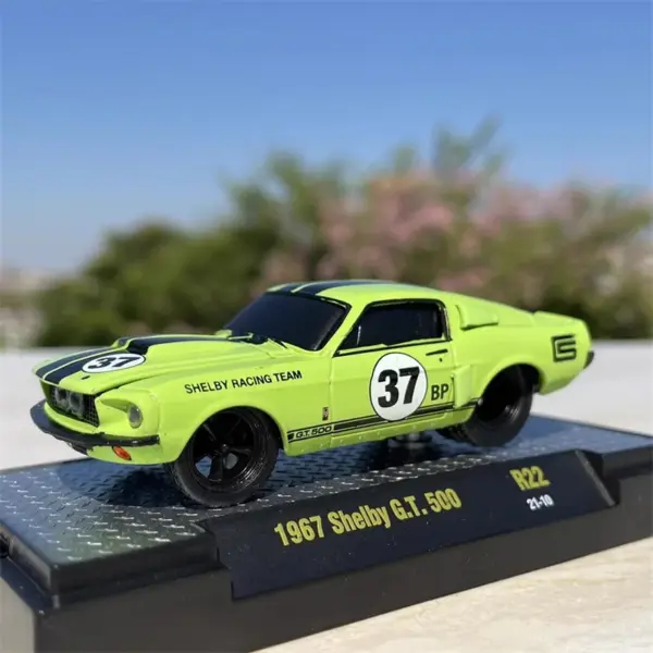 1967 Shelby GT500 1:64 Scale Diecast Model