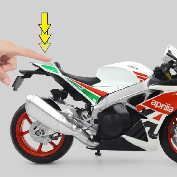 1:12 Diecast Aprilia RSV4 RR1000 Motorcycle Model - Image 4