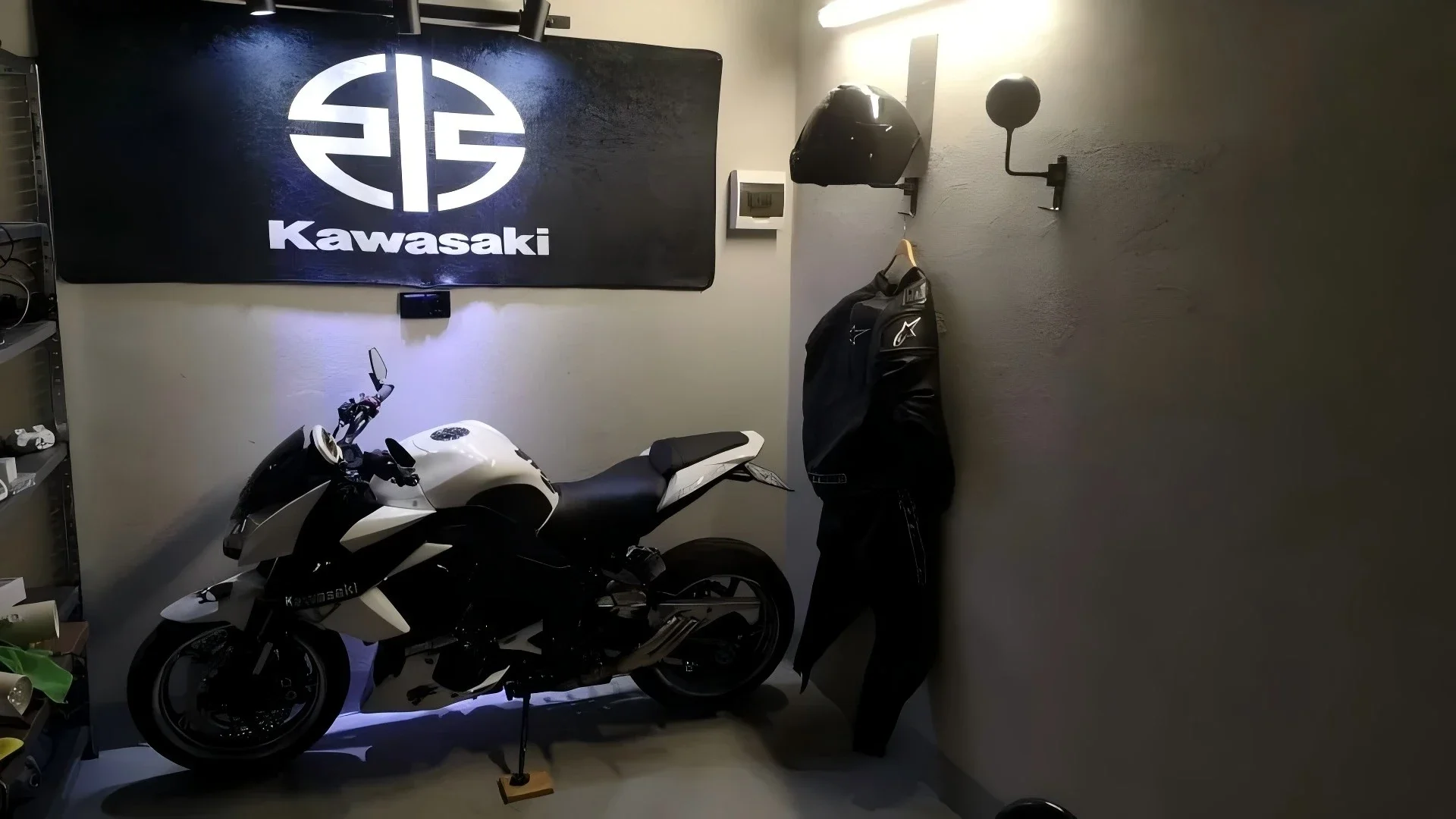 Kawasaki Motorcycle Anti-Slip Display Carpet 4 Kawasaki Motorcycle Anti-Slip Display Carpet - Image 4