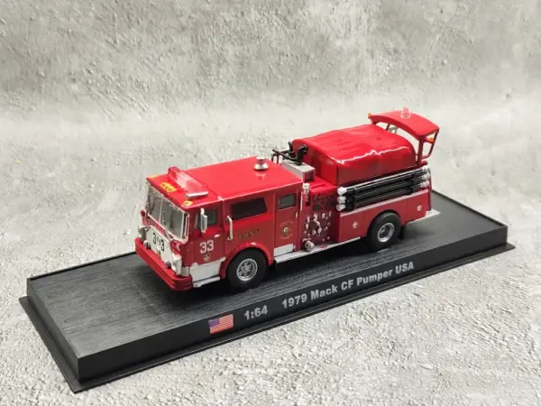 Diecast Alloy Fire Truck 1:43 Model Collectible - Image 2