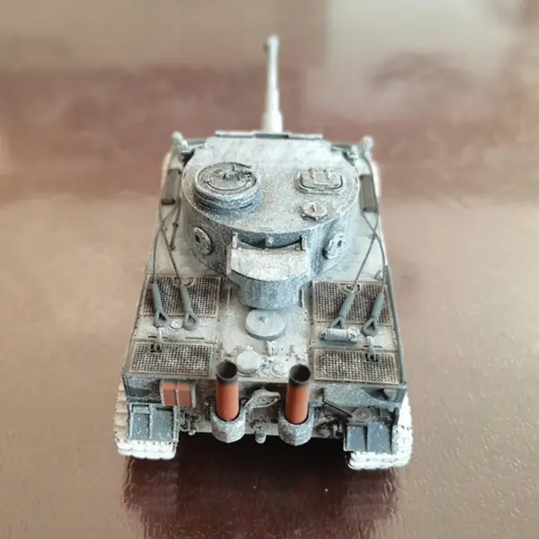 1:72 Scale German Tiger Tank Model 63112 - Image 5