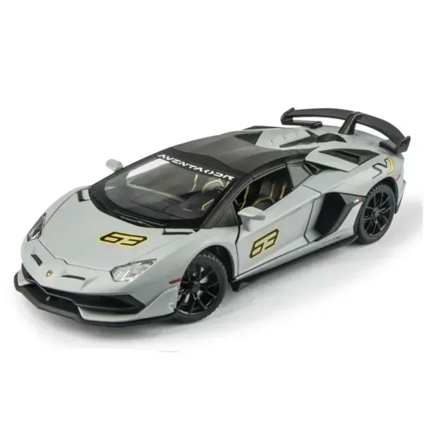 1:24 Scale Lamborghini Aventador SVJ Diecast - Image 9