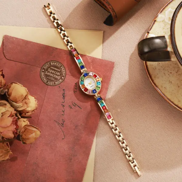 Women's Retro Quartz Watch Set V248 with Bracelet - Image 5