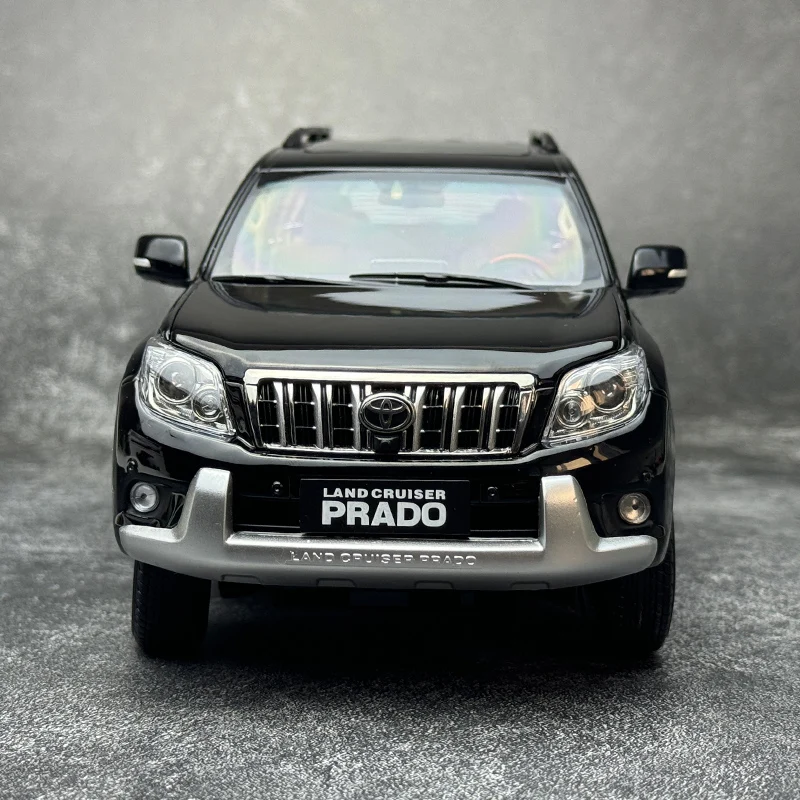 1:18 Scale Diecast Toyota Prado Model Car 4 1:18 Scale Diecast Toyota Prado Model Car - Image 4
