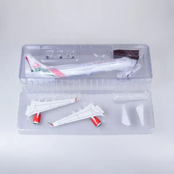 1/85 Scale B737 MAX Kenya Airways Model Plane - Image 6
