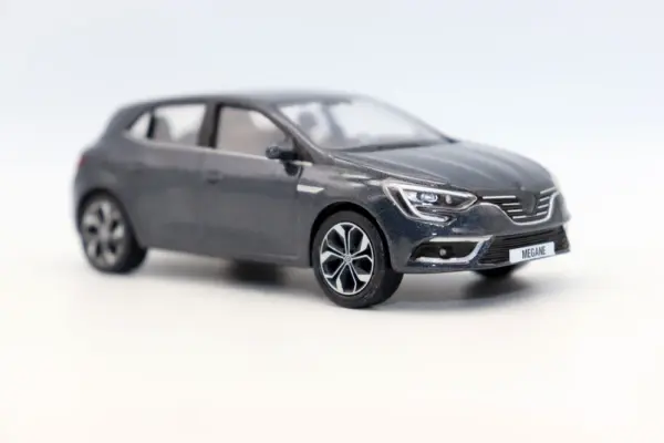Renault Megane 2016 Grey Diecast Model 1:43 - Image 2