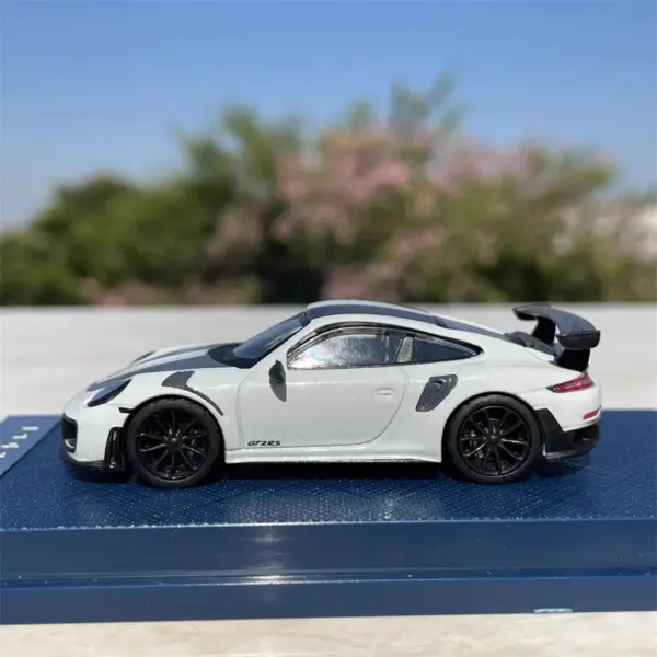 1:64 Scale Diecast Metal Sports Car Model - Image 4