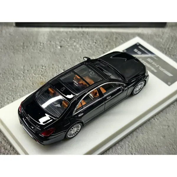 1:64 Scale Diecast Mercedes Benz AMG S65 Model - Image 5