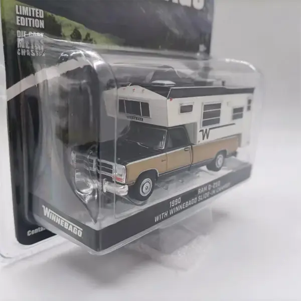 1:64 Scale 1990 RAE D-250 Diecast Model - Image 3