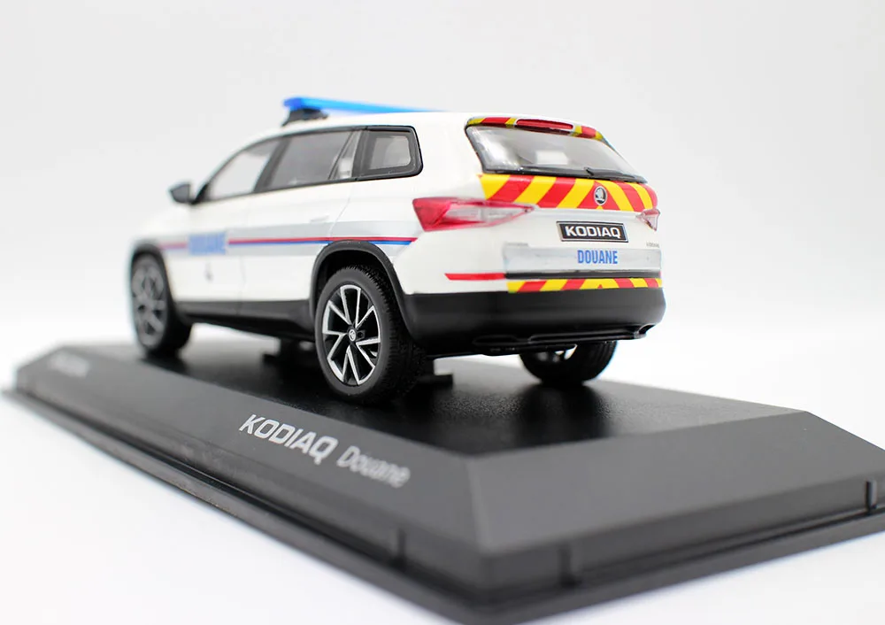 Škoda Kodiaq Douane Diecast Model 1:43 Scale 5 Škoda Kodiaq Douane Diecast Model 1:43 Scale - Image 5