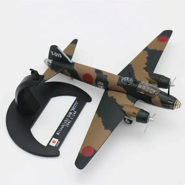 1/144 Scale Mitsubishi G4M Betty Model Aircraft - Image 5