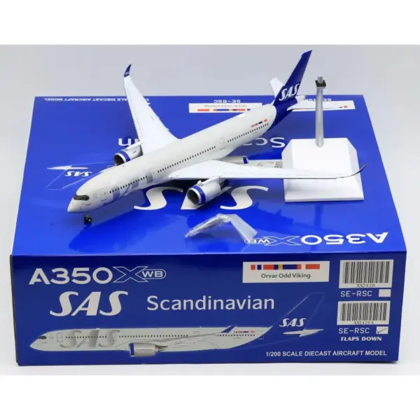 1:200 Scale Diecast SAS Airbus A350-900XWB Model - Image 2