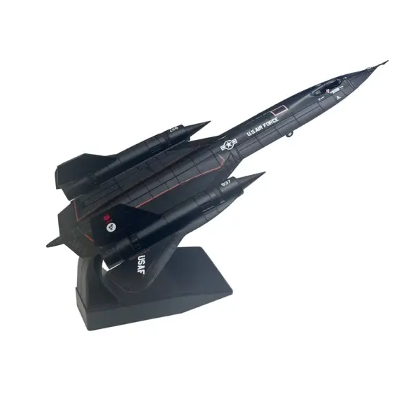 1/144 Scale Lockheed SR-71 Blackbird Model - Image 2