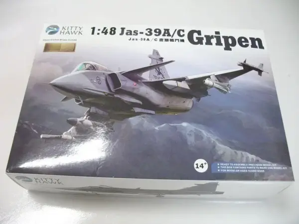 1/48 Saab JAS 39A/C Gripen Model Kit - Image 2