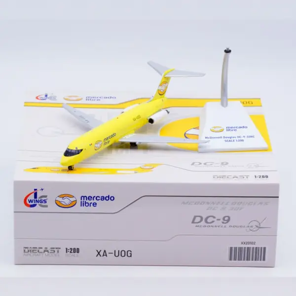 1:200 Diecast Alloy Mercado Libre DC-9-30F Model - Image 2