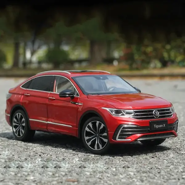 1:18 Scale Diecast Volkswagen Tiguan X Model - Image 6