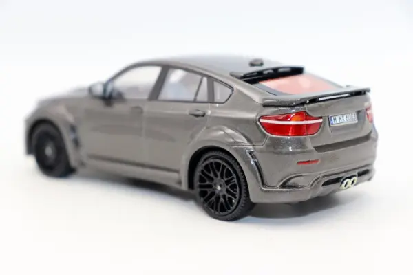 BMW X6 1:43 Scale Diecast Model Car Collection - Image 4