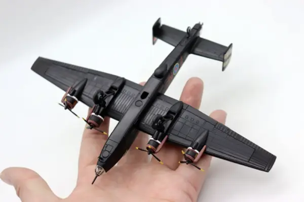 1/72 Scale Handley Page Halifax Diecast Model - Image 5