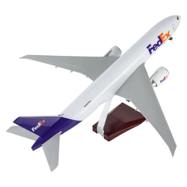 B777-200 FedEx Cargo Airlines Model Plane - Image 6