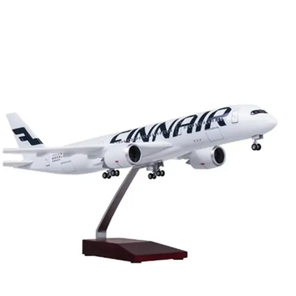 Diecast Airbus A350 Finnair Model with Lights