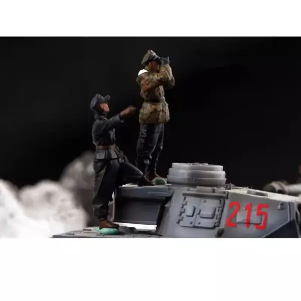 1/72 Scale German Winter Soldier Figures Set - Image 2