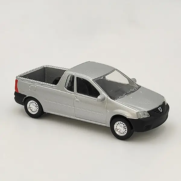 Diecast Alloy Logan Pickup Truck Model Car - Image 5