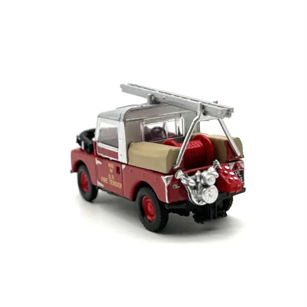 1:76 Scale Diecast Alloy Land Rover Fire Truck - Image 4