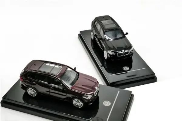1/64 Scale Diecast X5 G05 SUV Model - Image 4