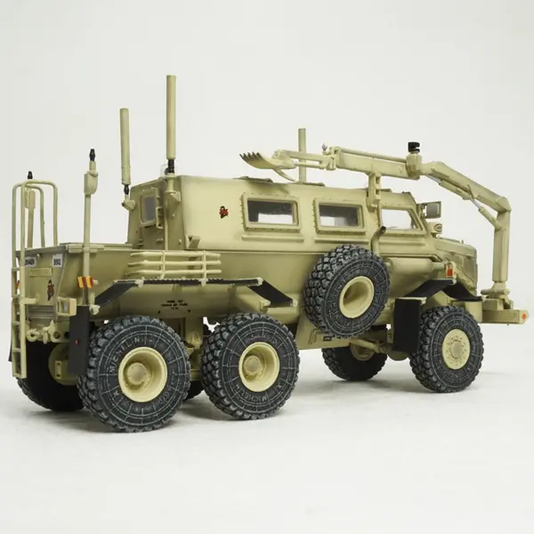 1:72 Buffalo Military Vehicle Model - Image 4