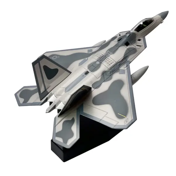 1/100 Scale F-22 Raptor Diecast Model Plane - Image 4
