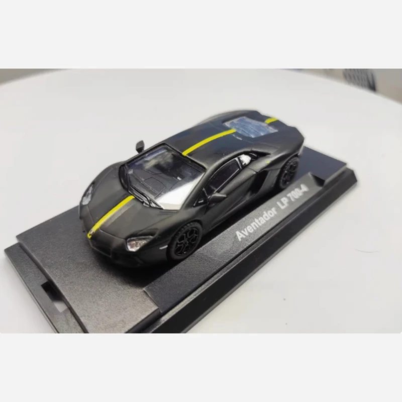 Diecast 1:64 Scale Aventaor LP700-4 Model Car 4 Diecast 1:64 Scale Aventaor LP700-4 Model Car - Image 4