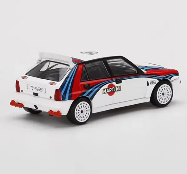 1:64 Scale Diecast Martini Lancia Car Model - Image 3