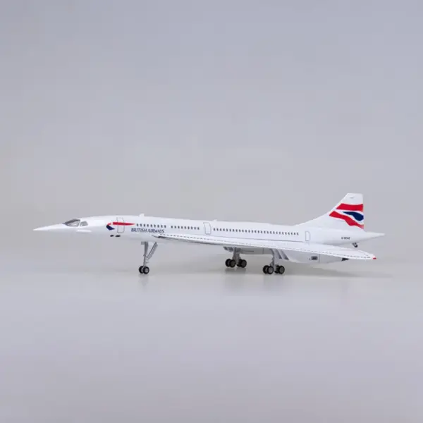 1:125 Scale British Airways Concorde Model - Image 3