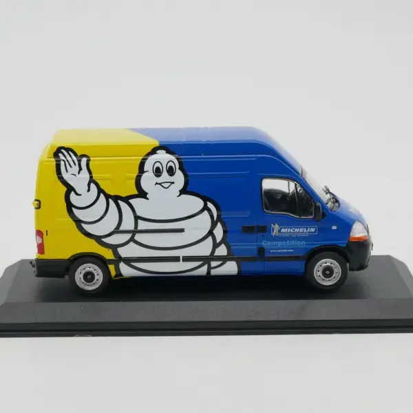 Renault Master 1:43 Diecast Model Van - Image 3