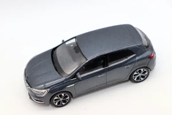 Renault Megane 2016 Grey Diecast Model 1:43 - Image 5