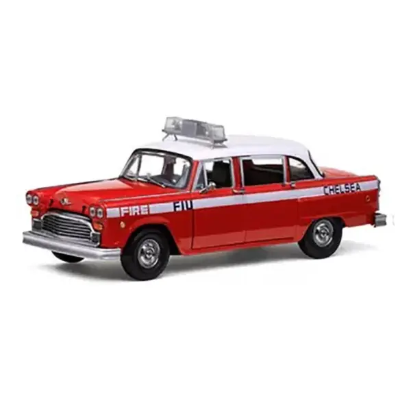 1:18 Scale 1981 New York Taxi Car Model - Image 6