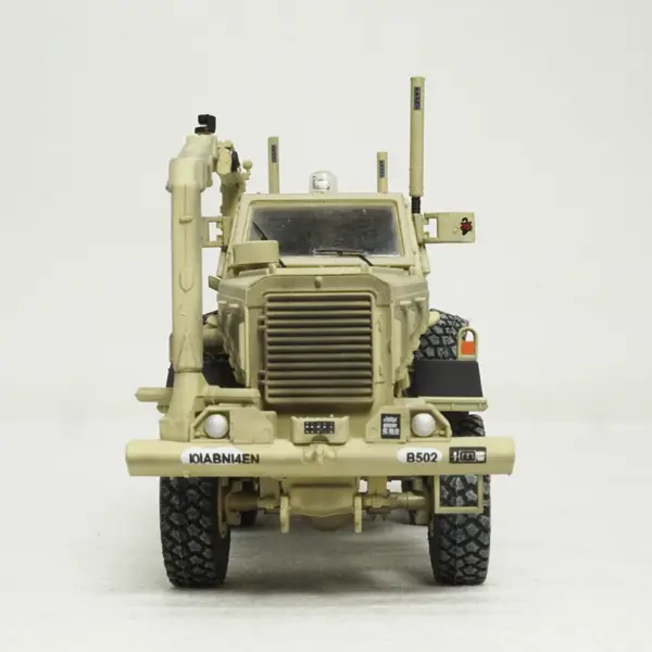 1:72 Buffalo Military Vehicle Model - Image 5