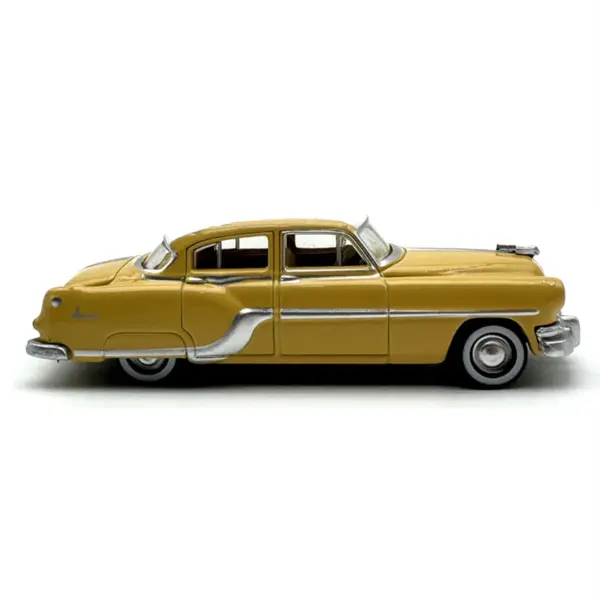 1:87 Scale Diecast Pontiac Chief Collectible Model - Image 3