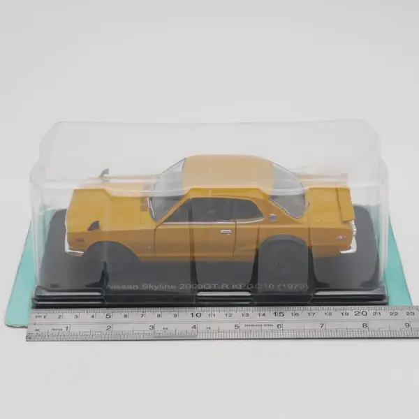 1:24 Scale Nissan Skyline GT-R Model Car - Image 6